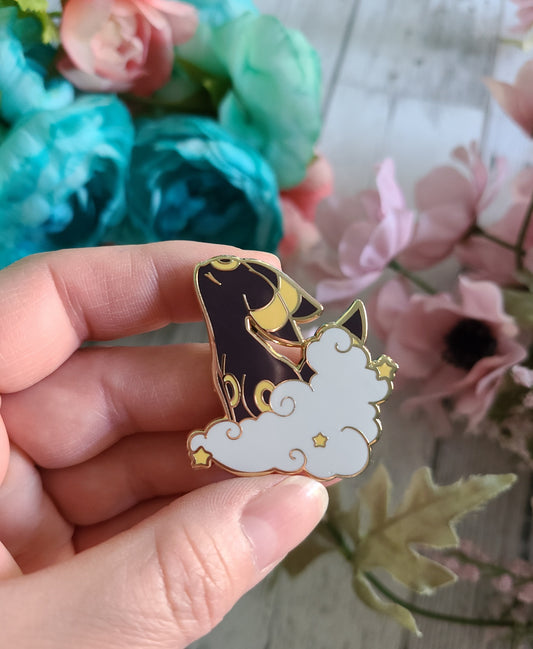 Dreamy Umbreon Cloud Enamel Pin